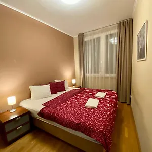 Gozsdu - Eszterhaz Apartamento