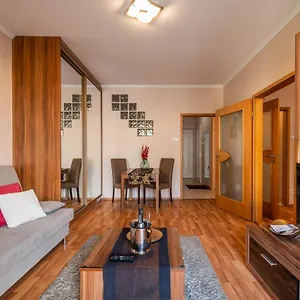 Santos 1214 Budapest
