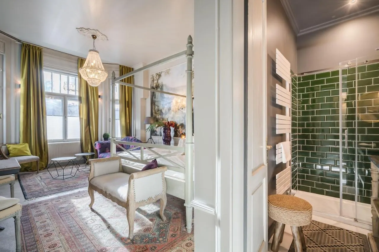Bpr Violet Noir Apartment With A/C Budapest Hungary