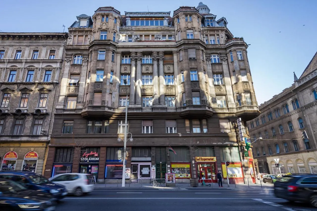 Bpr Violet Noir Apartment With A/C Budapest Hungary