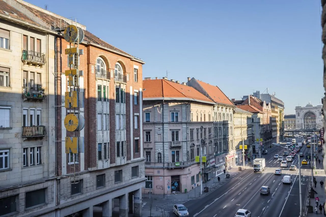 Bpr Violet Noir Apartment With A/C Budapest